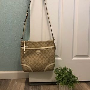 Women’s Crossbody Purse
